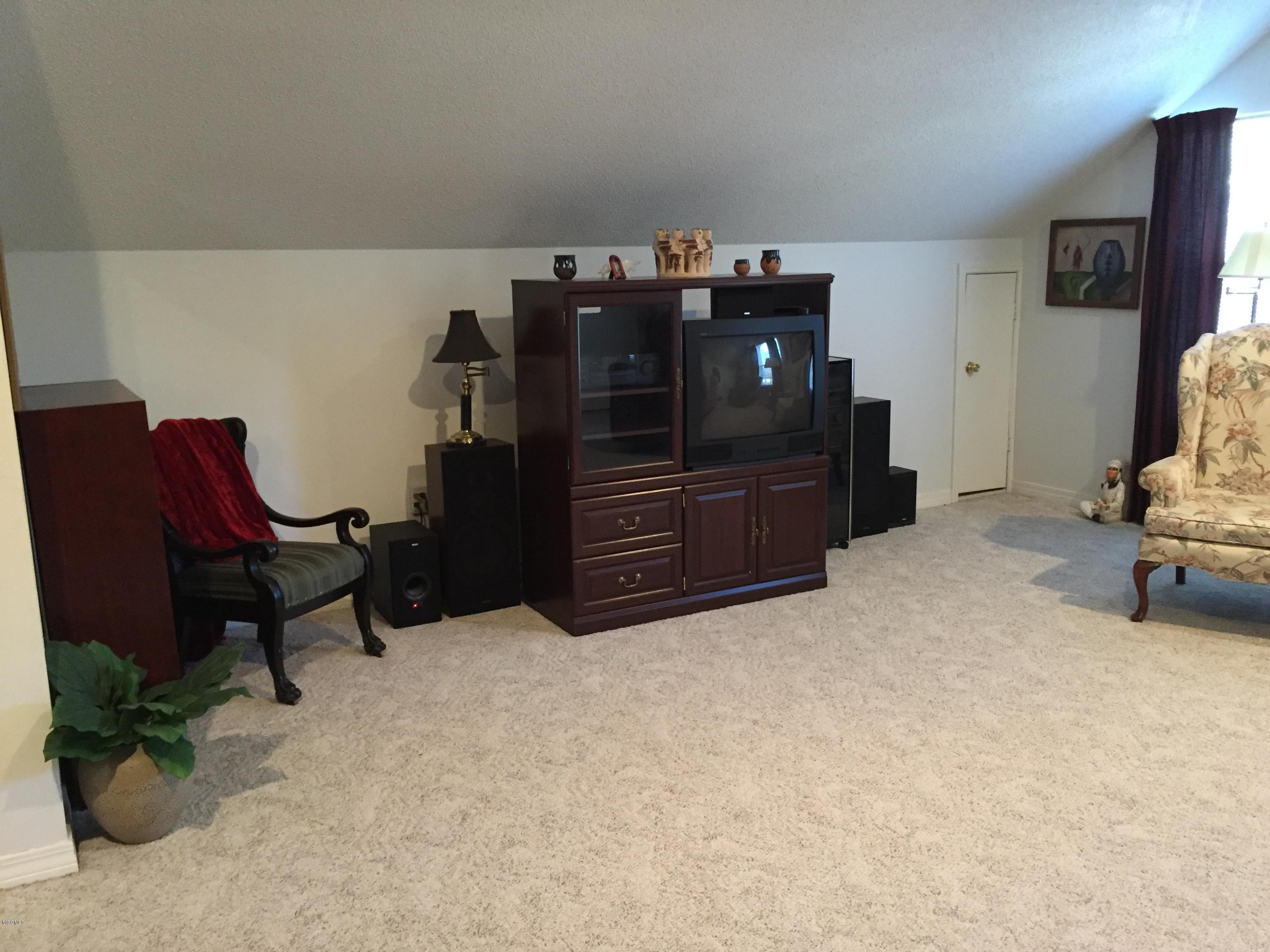 14766 Jim Byrd Road Biloxi, MS 39532 - Photo 39 of 61 upstairs den 3