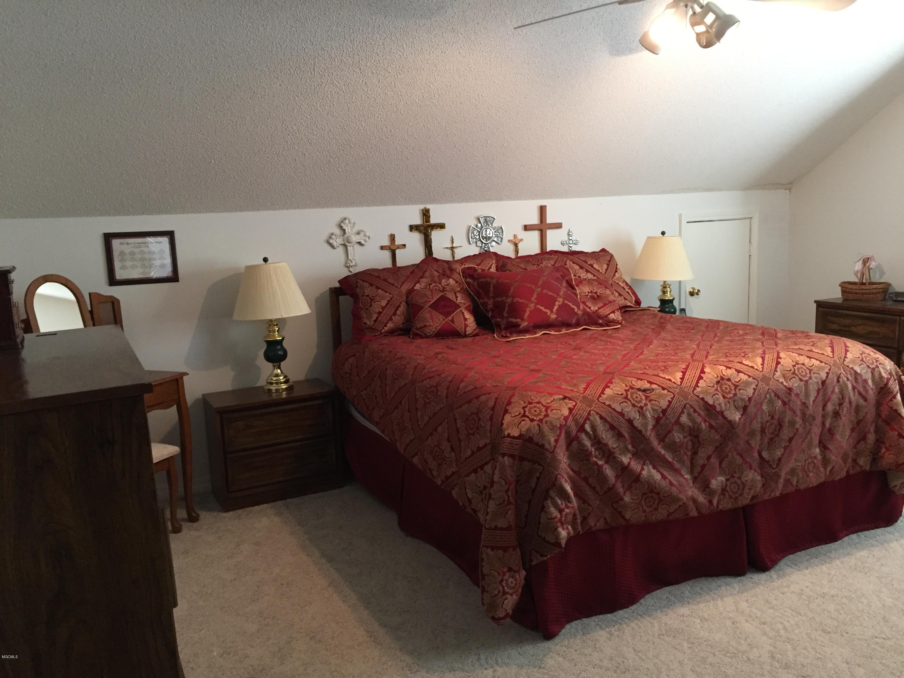 14766 Jim Byrd Road Biloxi, MS 39532 - Photo 44 of 61 upstairs master 3