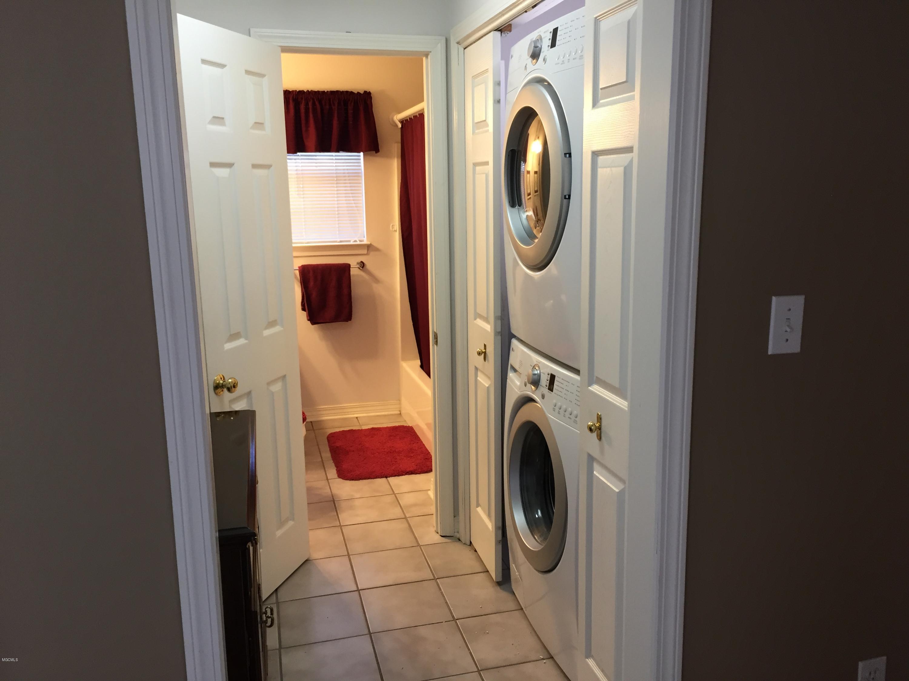 14766 Jim Byrd Road Biloxi, MS 39532 - Photo 52 of 61 utility(stack or side by side)
