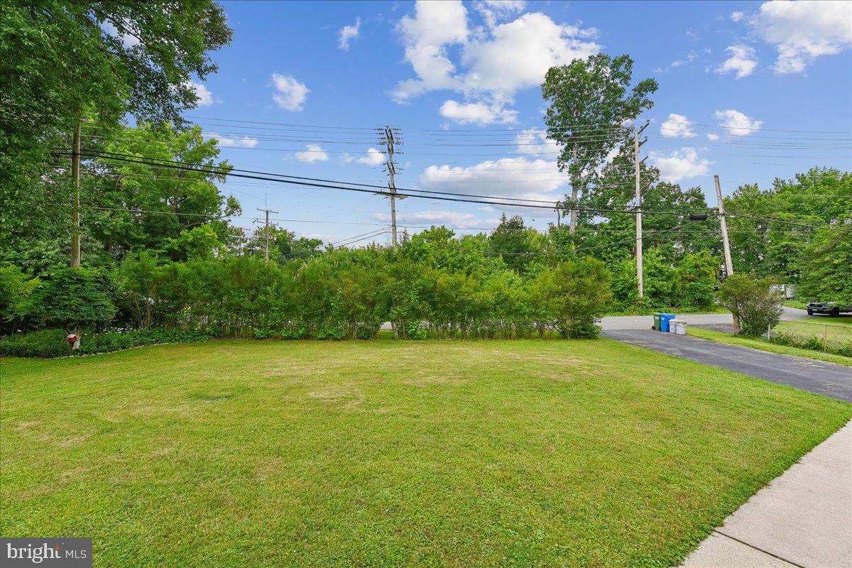 1901 Van Bibber Road Edgewood, MD 21040 - Photo 25 of 42 Private Front Yard