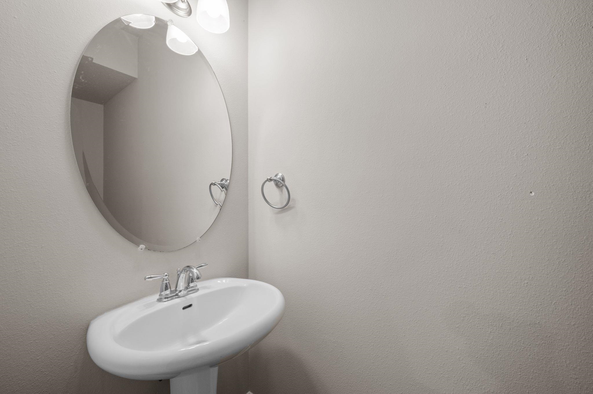 6903 Spaniel Drive, Unit B Daphne, AL 36527 - Photo 11 of 28 Bathroom