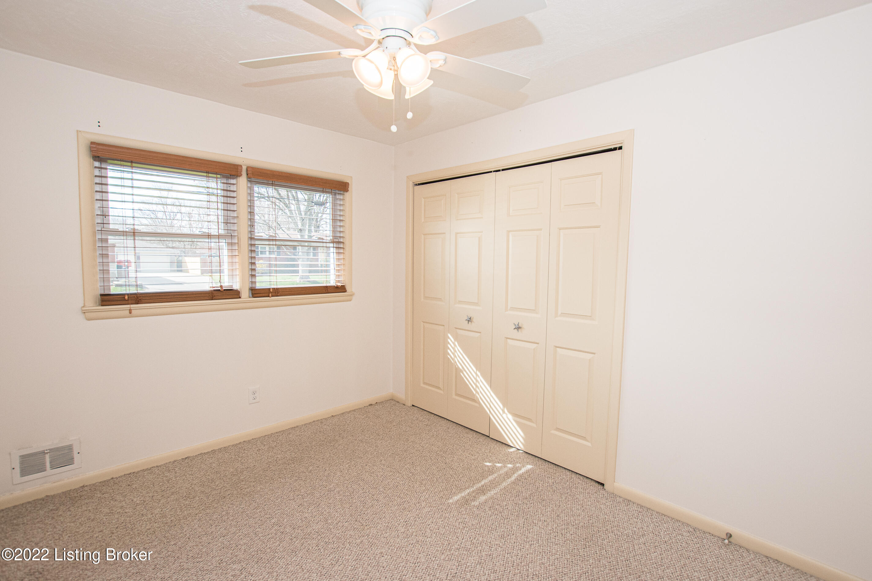 6305 Hunters Grove Road Louisville, KY 40216 - Photo 22 of 46 6305 Hunters Grove Rd-42