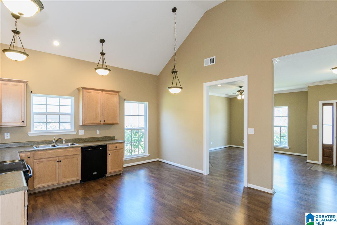 150 Robin Street Calera, AL 35040 - Photo 3 of 31