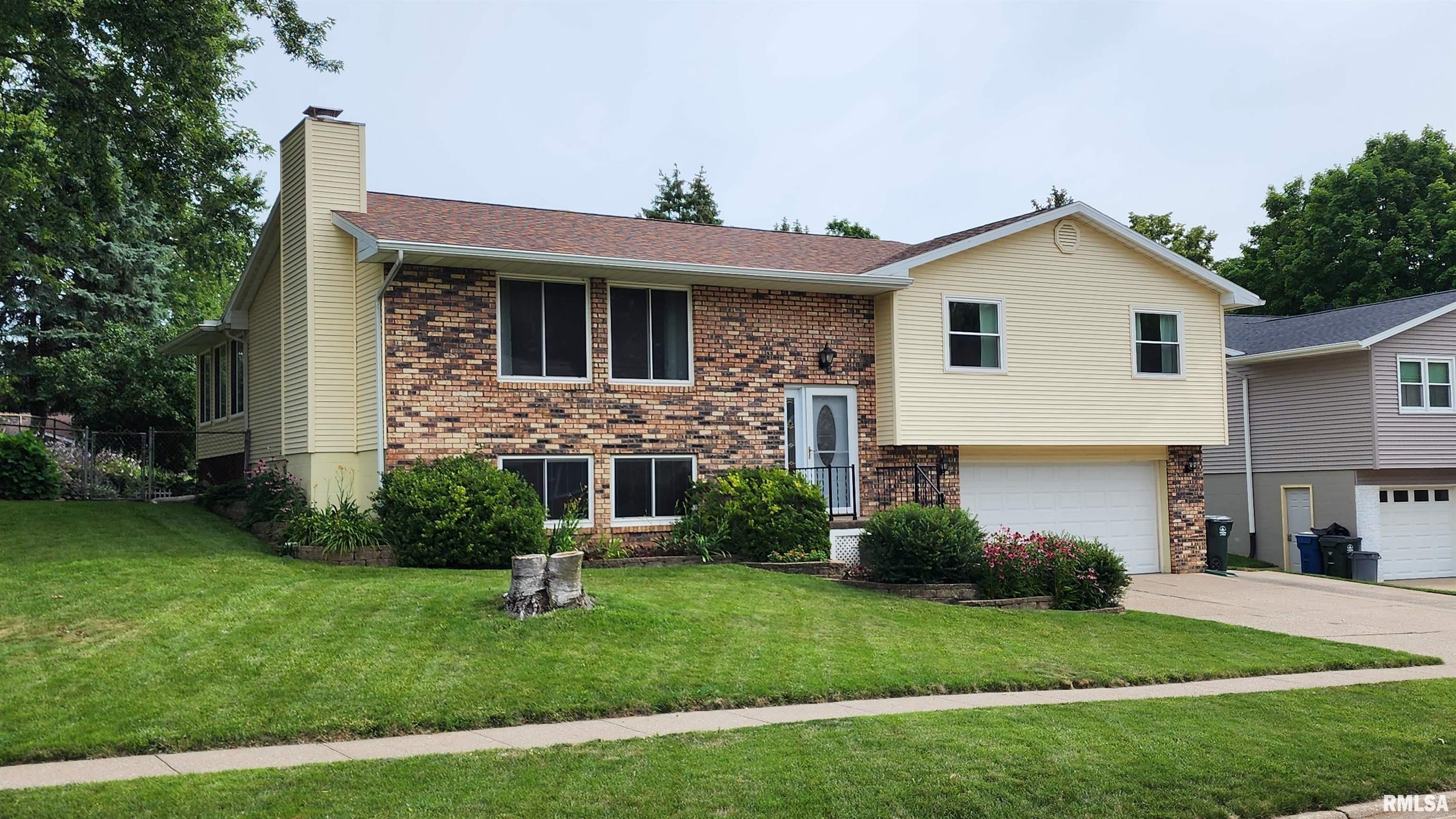 801 Robin Road Muscatine, IA 52761 - Photo 1 of 23 Gallery Image 1