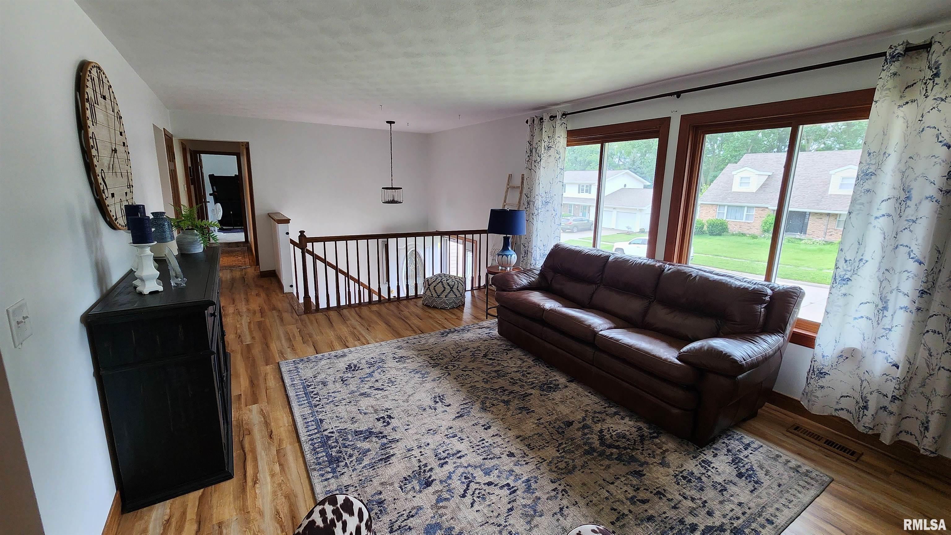801 Robin Road Muscatine, IA 52761 - Photo 19 of 23 Gallery Image 19