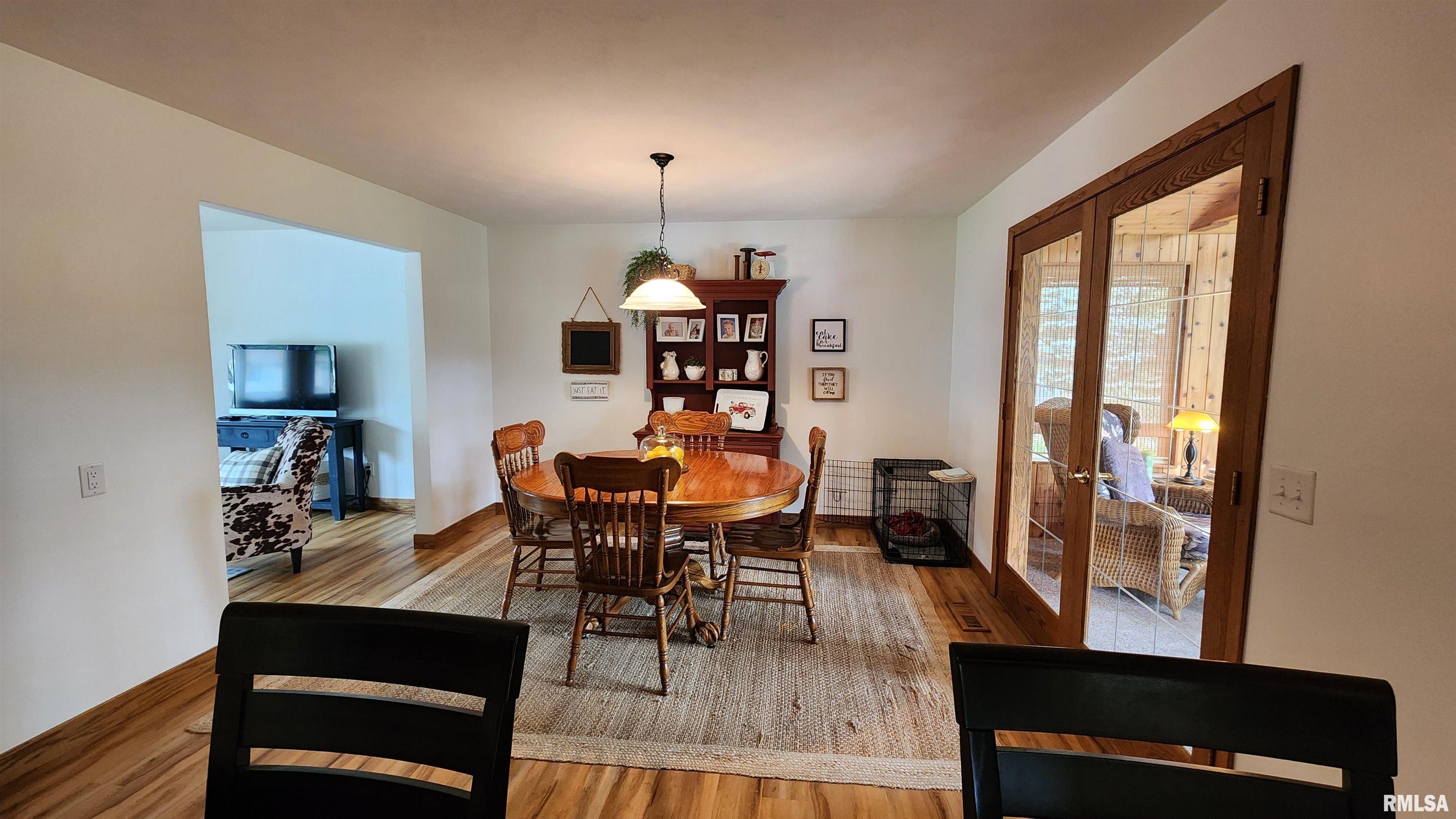801 Robin Road Muscatine, IA 52761 - Photo 5 of 23 Gallery Image 5