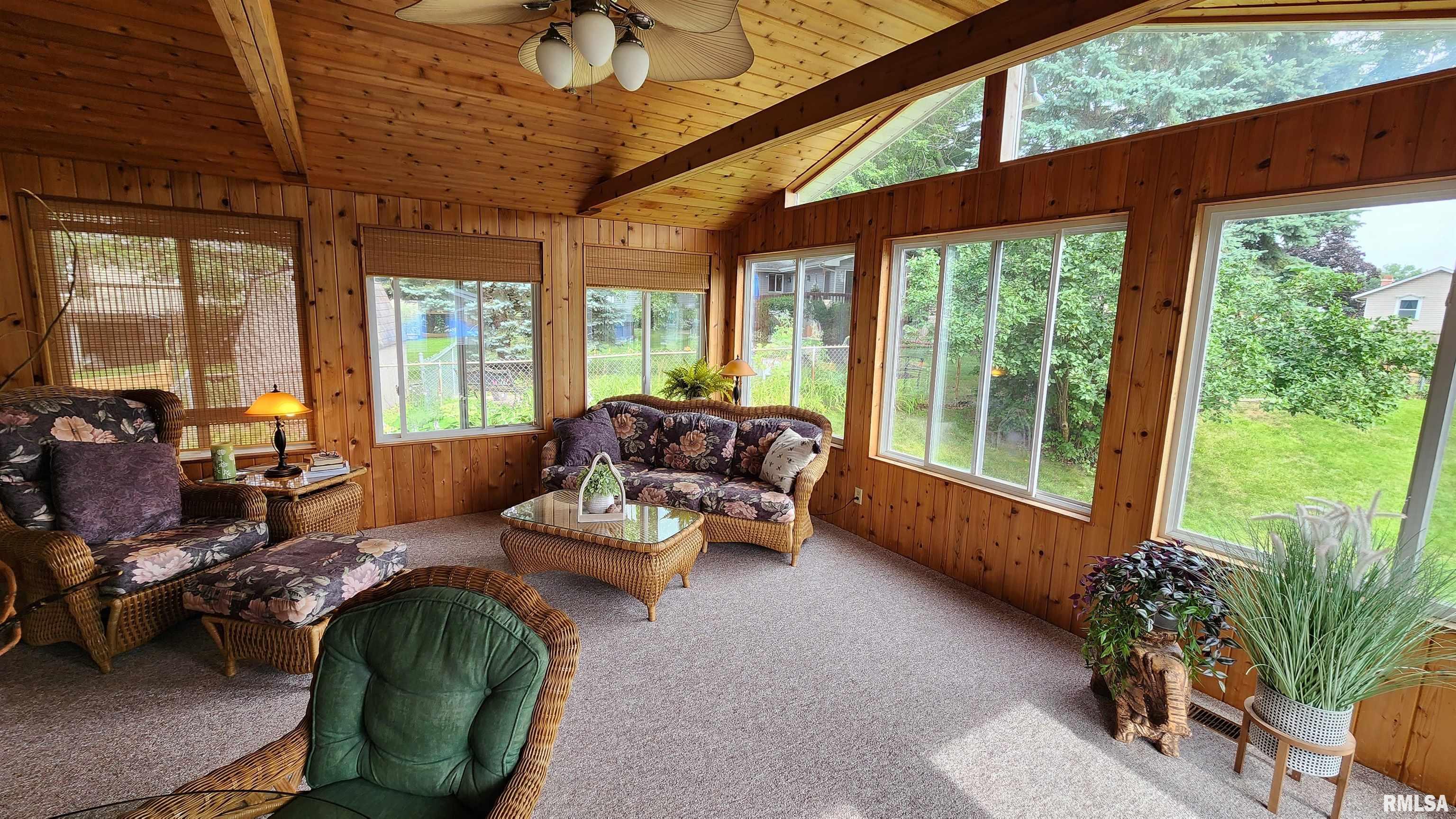 801 Robin Road Muscatine, IA 52761 - Photo 7 of 23 Gallery Image 7