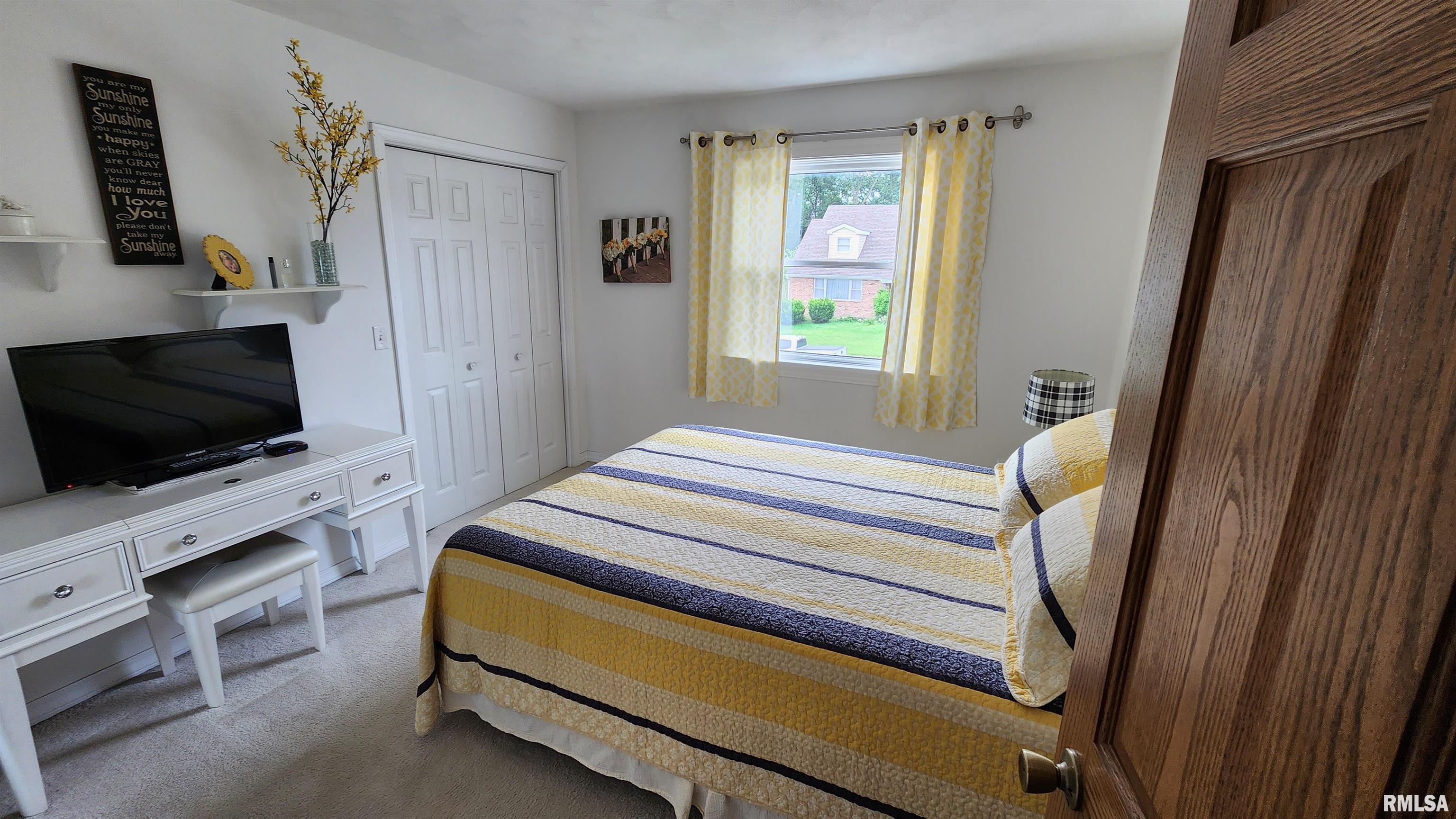 801 Robin Road Muscatine, IA 52761 - Photo 10 of 23 Gallery Image 10