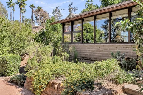 $2,999,900 | 6146 Hawarden Drive, Riverside, CA 92506
