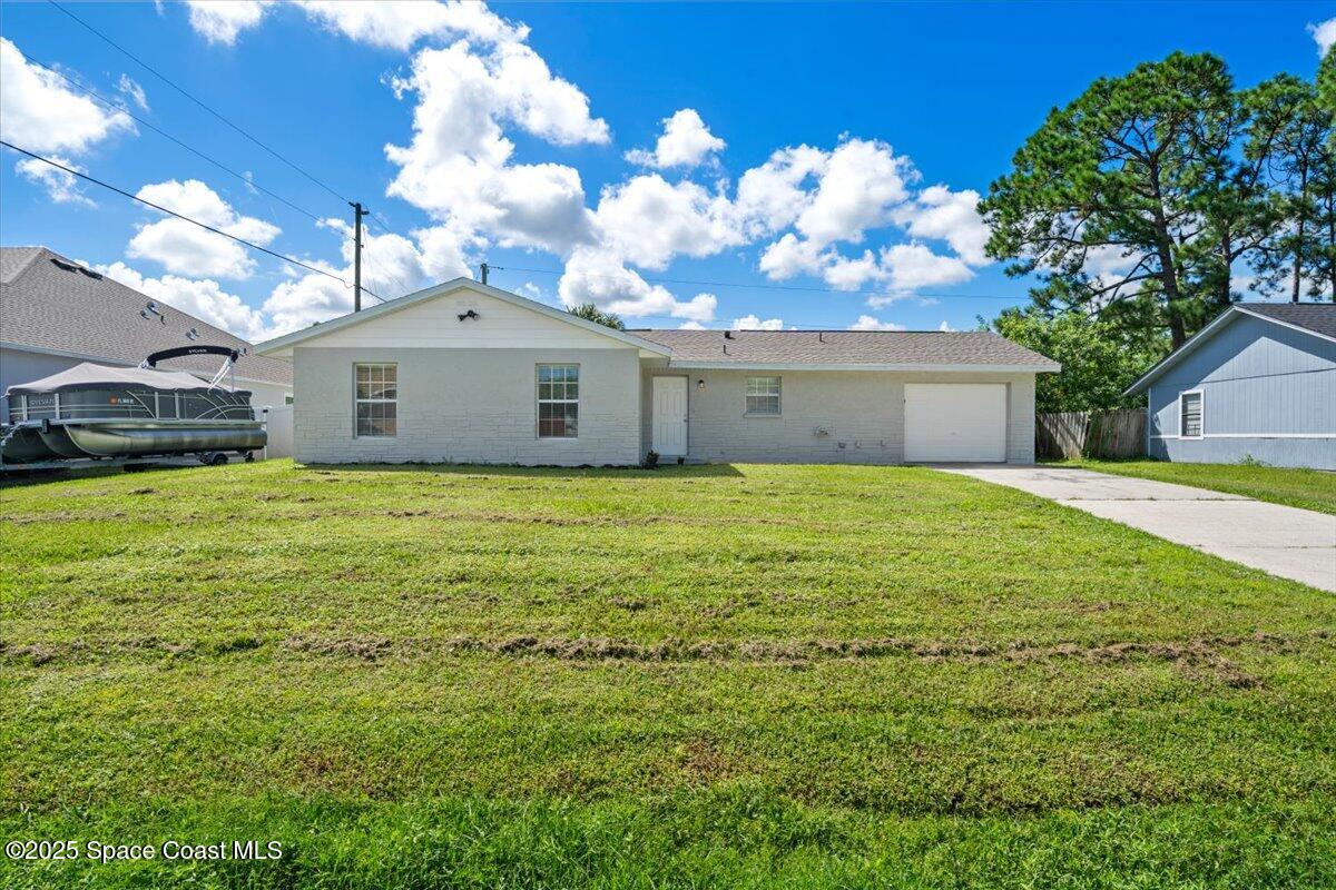 680 Bluefields Street Southeast Palm Bay, FL 32909 - Photo 22 of 25 02-DSC01817