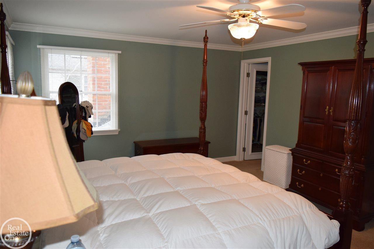 306 Cloverly Road Grosse Pointe Farms, MI 48236 - Photo 31 of 45
