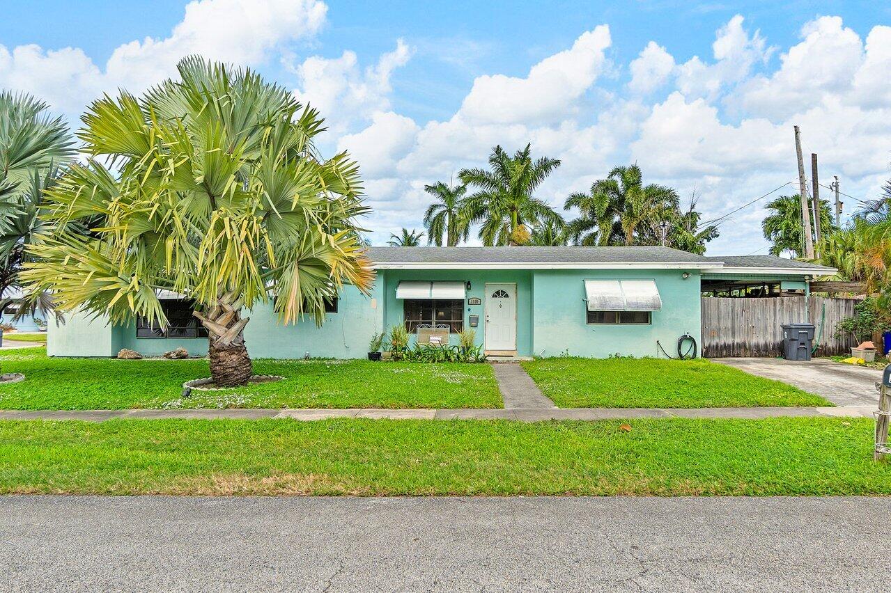 001-1502CrestDrive-LakeWorthBeach-FL-334