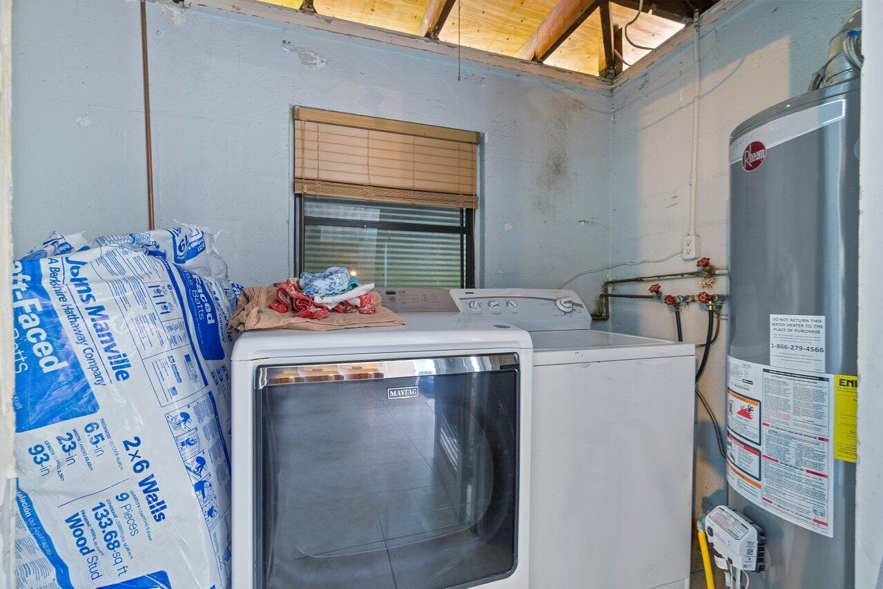 1502 Crest Drive Lake Worth, FL 33461 - Photo 19 of 44 019-1502CrestDrive-LakeWorthBeach-FL-334