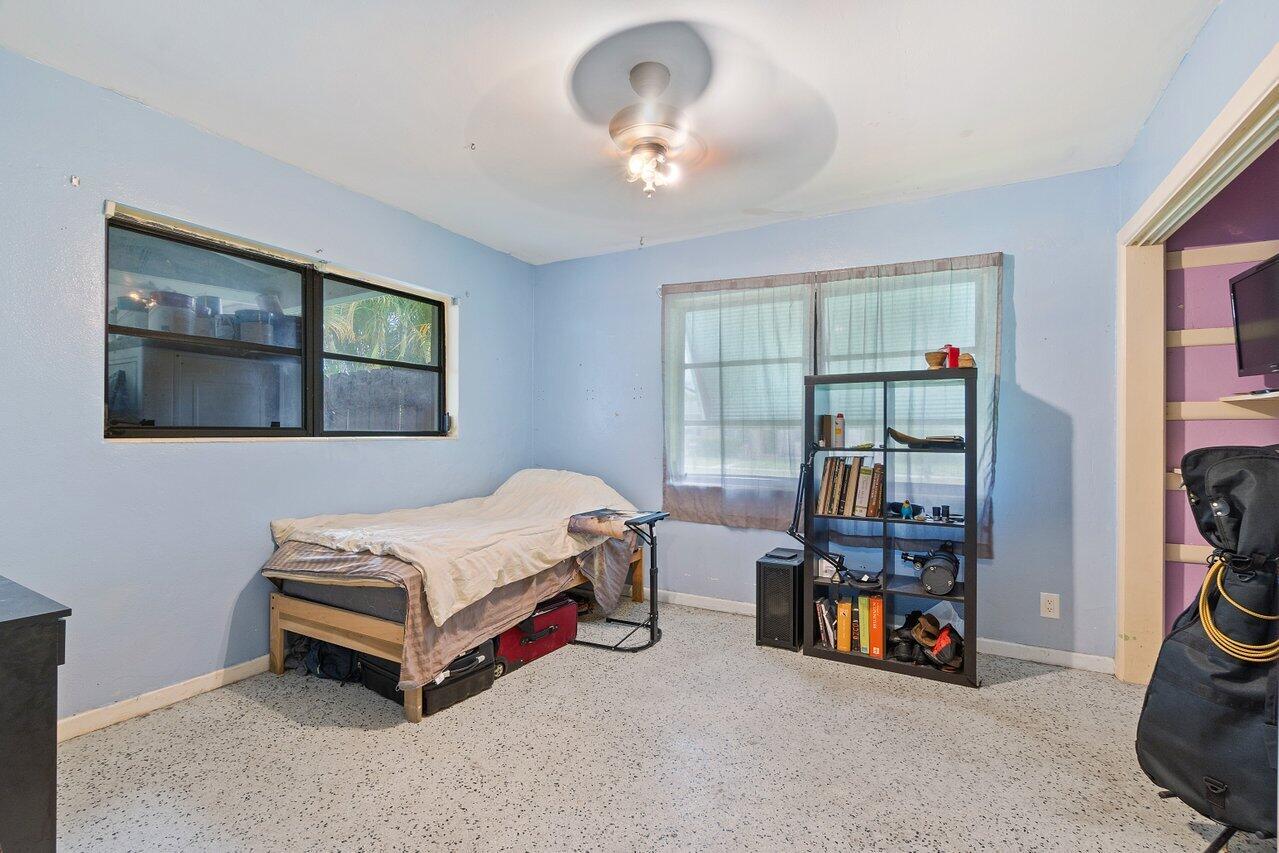 1502 Crest Drive Lake Worth, FL 33461 - Photo 25 of 44 025-1502CrestDrive-LakeWorthBeach-FL-334