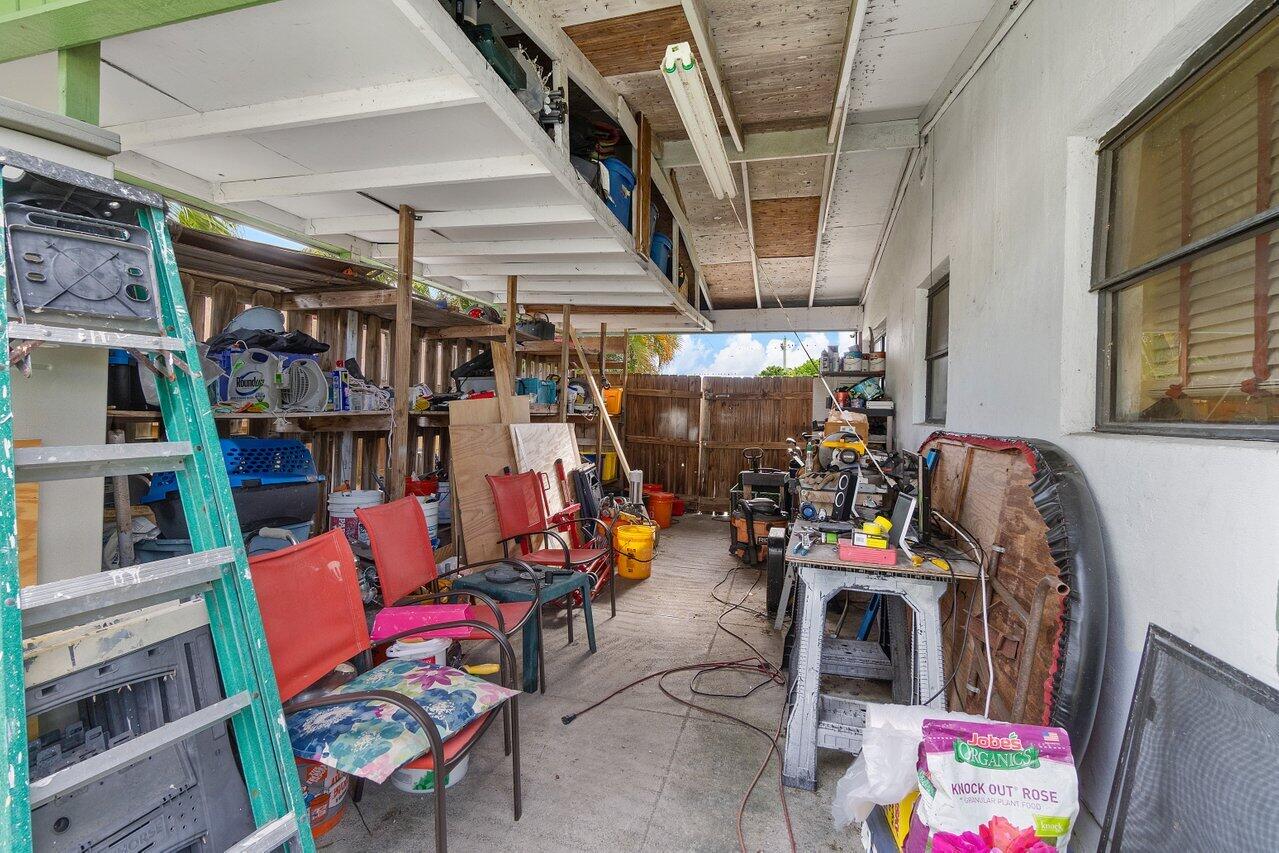 1502 Crest Drive Lake Worth, FL 33461 - Photo 30 of 44 030-1502CrestDrive-LakeWorthBeach-FL-334