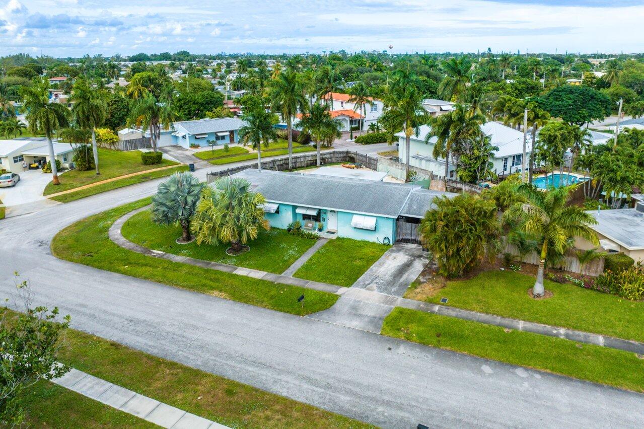 1502 Crest Drive Lake Worth, FL 33461 - Photo 36 of 44 036-1502CrestDrive-LakeWorthBeach-FL-334