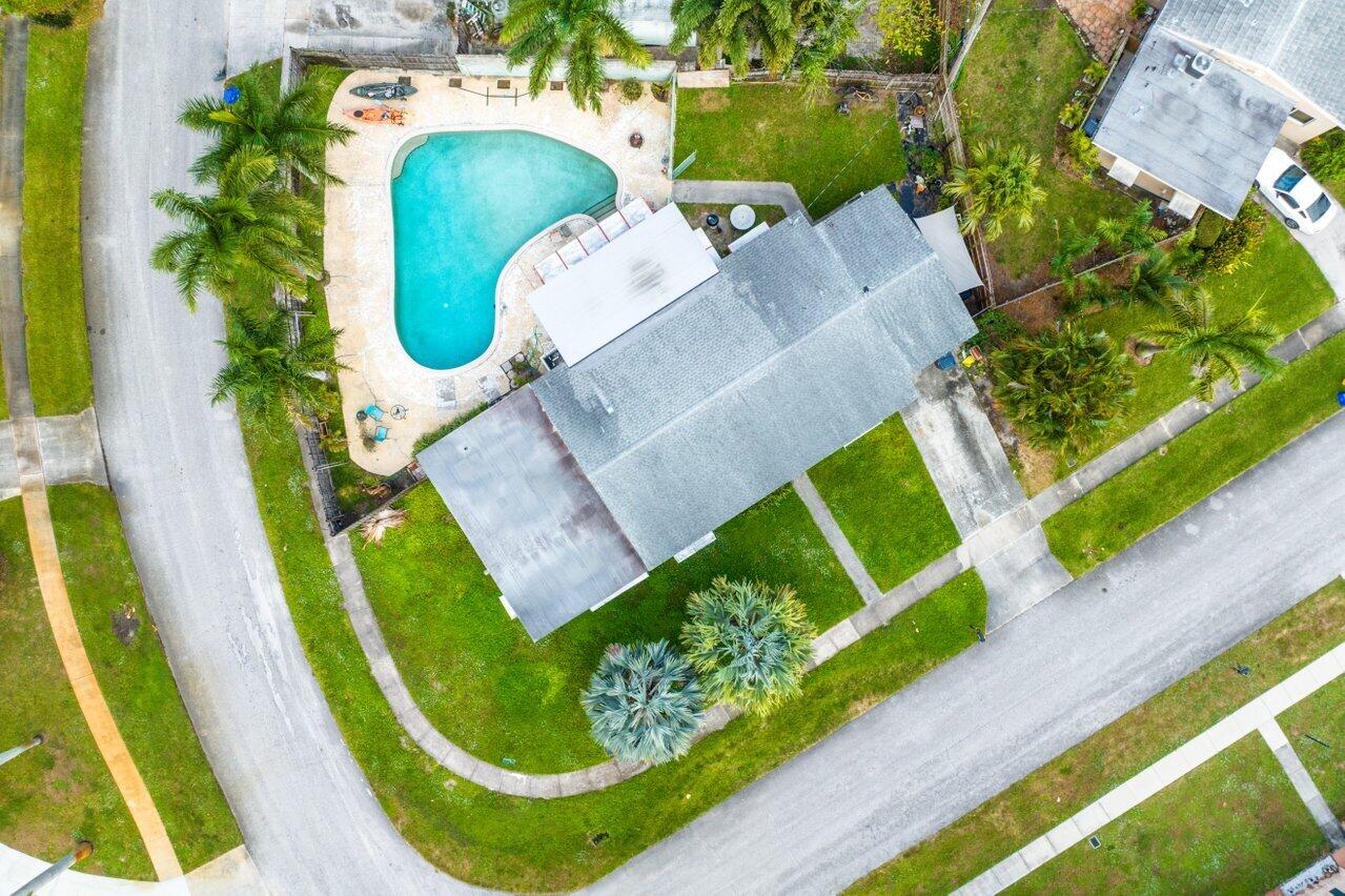 1502 Crest Drive Lake Worth, FL 33461 - Photo 39 of 44 039-1502CrestDrive-LakeWorthBeach-FL-334