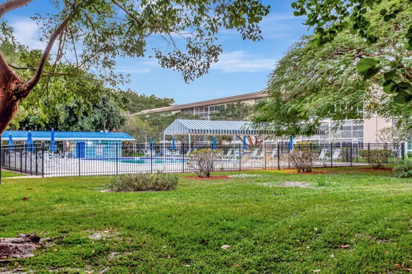 $95,000 | 2401 Antigua Circle, Unit F1, Coconut Creek, FL 33066