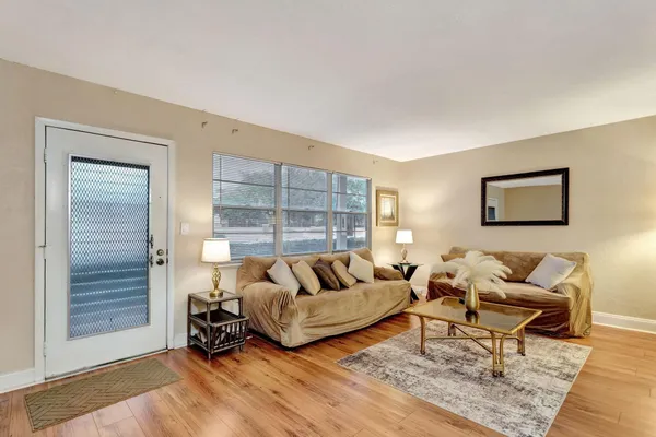 $95,000 | 2401 Antigua Circle, Unit F1, Coconut Creek, FL 33066