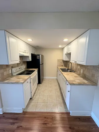 $95,000 | 2401 Antigua Circle, Unit F1, Coconut Creek, FL 33066