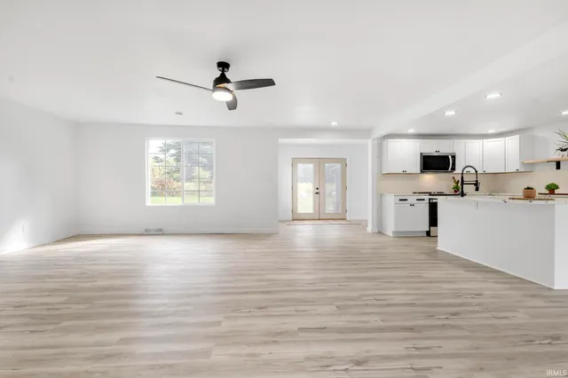 $375,000 | 3202 North 300 East, Rolling Prairie, IN 46371