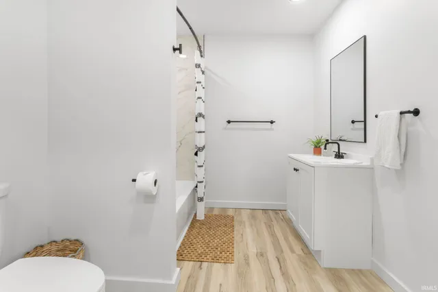 $375,000 | 3202 North 300 East, Rolling Prairie, IN 46371