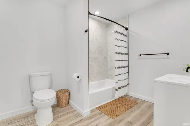 $375,000 | 3202 North 300 East, Rolling Prairie, IN 46371