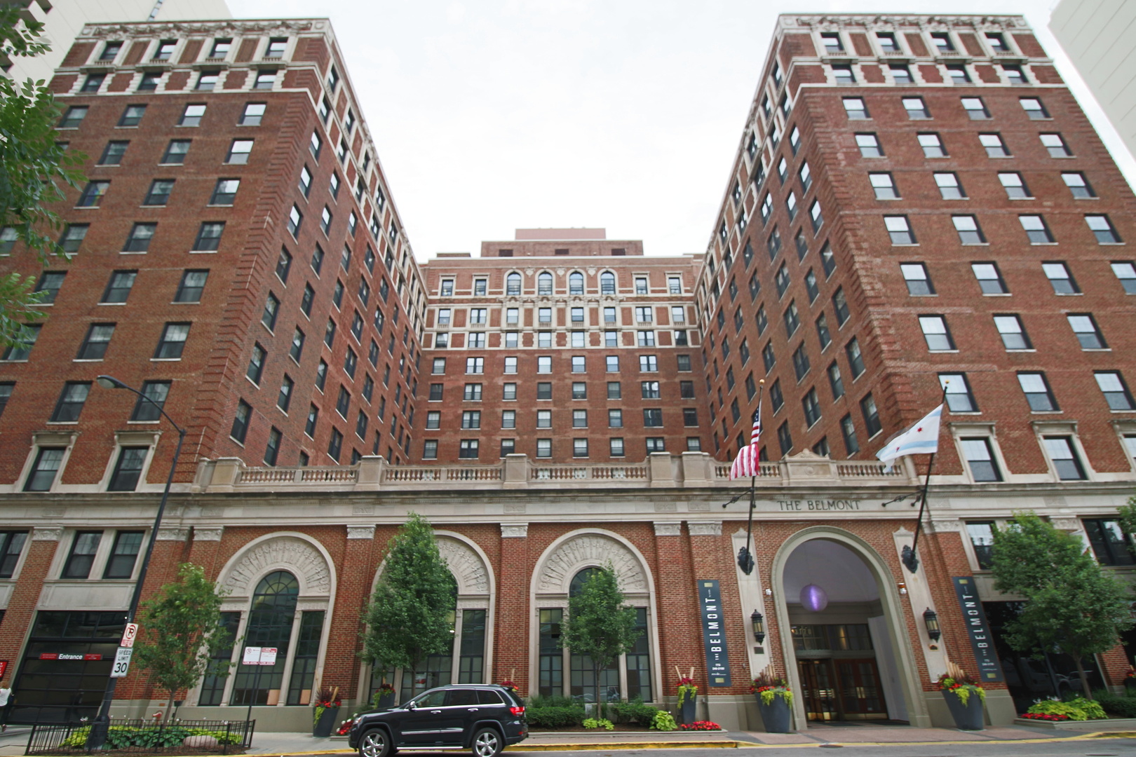 3170 North Sheridan Road, Unit 521 Chicago, IL 60657 - Photo 1 of 20