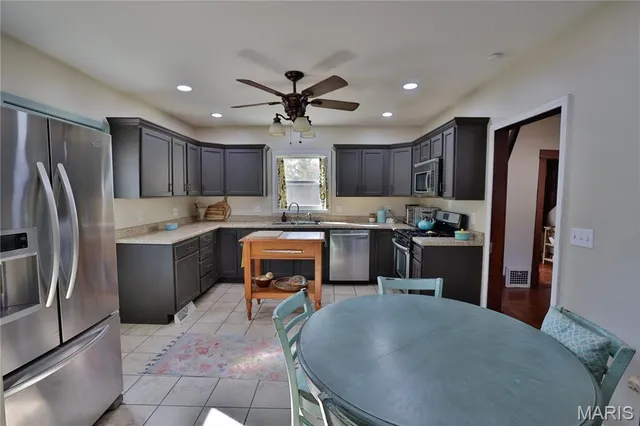 $137,500 | 402 West Mechanic Street, Hillsboro, IL 62049