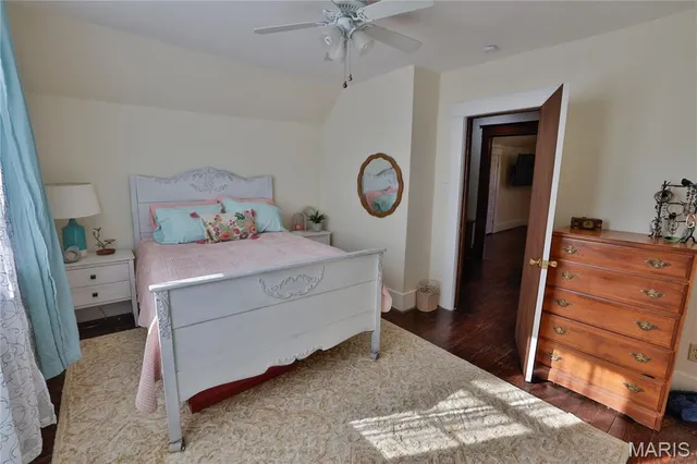 $137,500 | 402 West Mechanic Street, Hillsboro, IL 62049