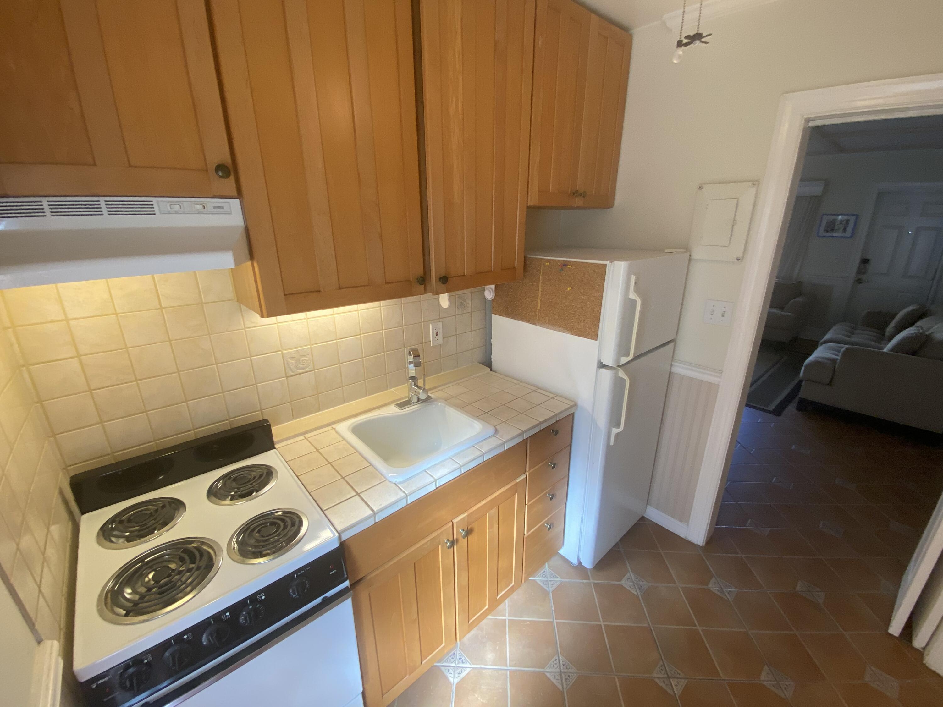 101 South Golfview Road, Unit 5 Lake Worth Beach, FL 33460 - Photo 13 of 17