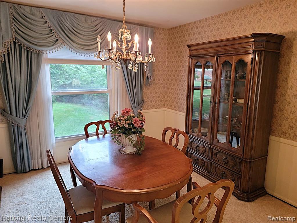 25630 Branchaster Road Farmington Hills, MI 48336 - Photo 14 of 48