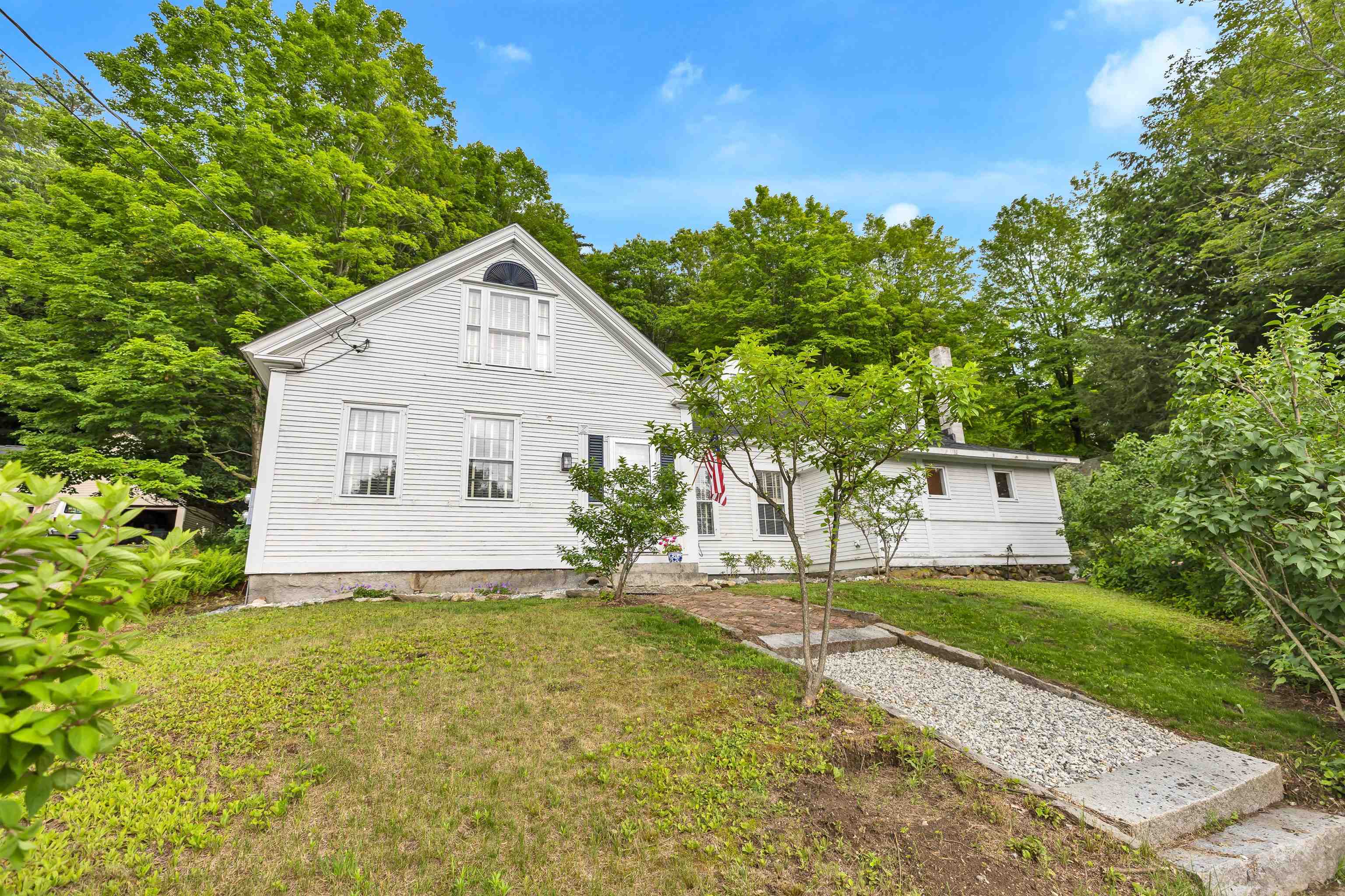 12 Pine Street Peterborough, NH 03458 - Photo 2 of 40