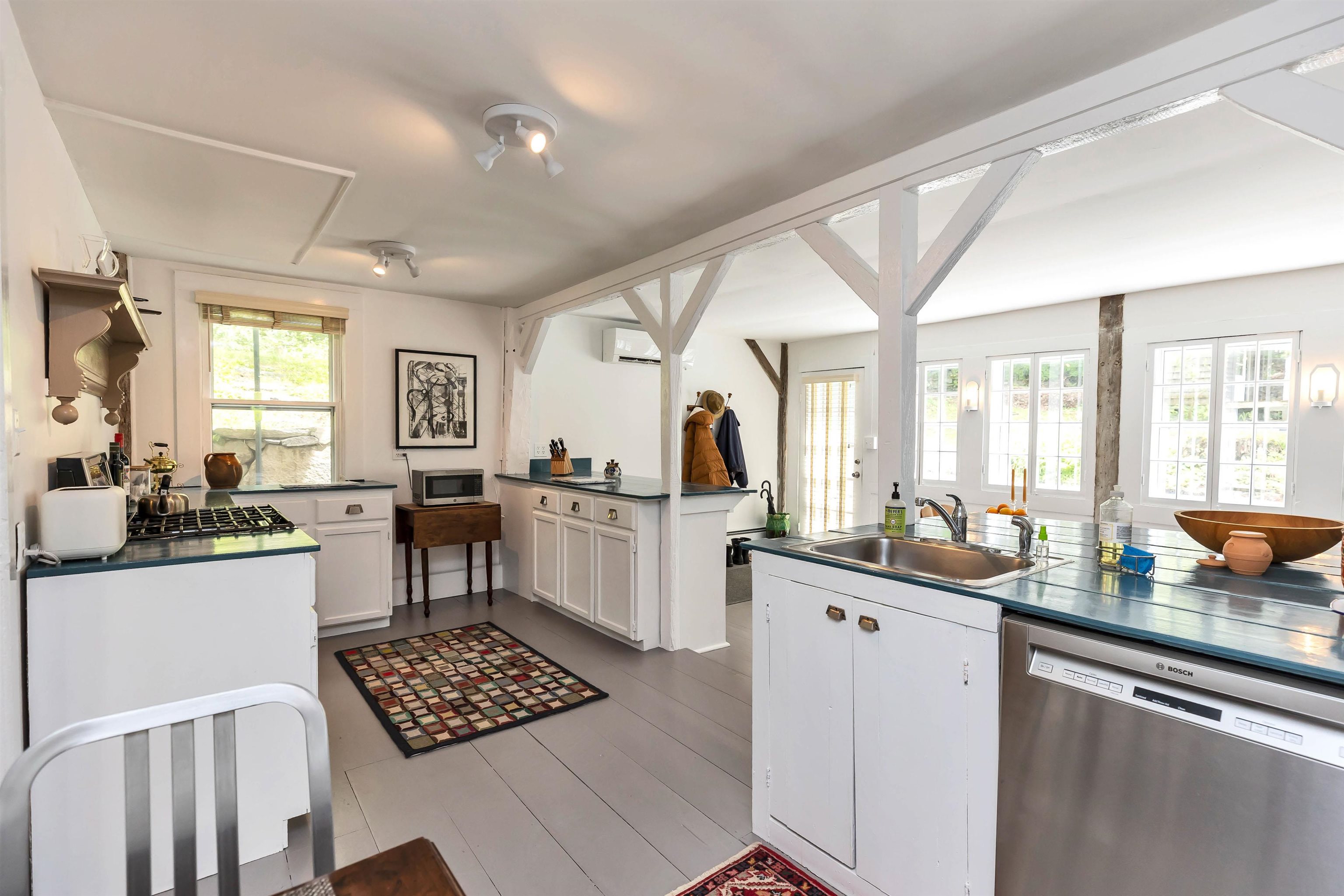 12 Pine Street Peterborough, NH 03458 - Photo 5 of 40