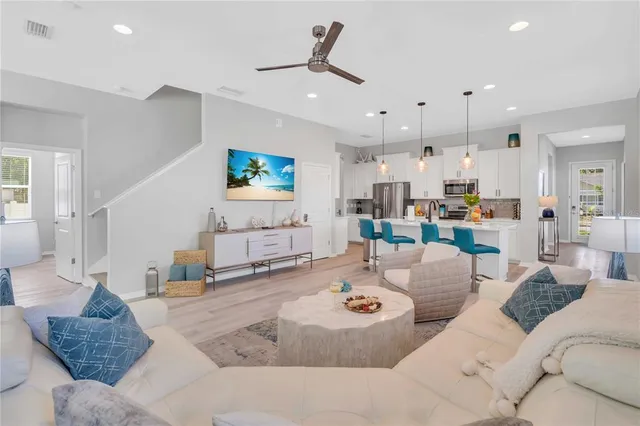 $1,500,000 | 2283 Arlington Street, Sarasota, FL 34239