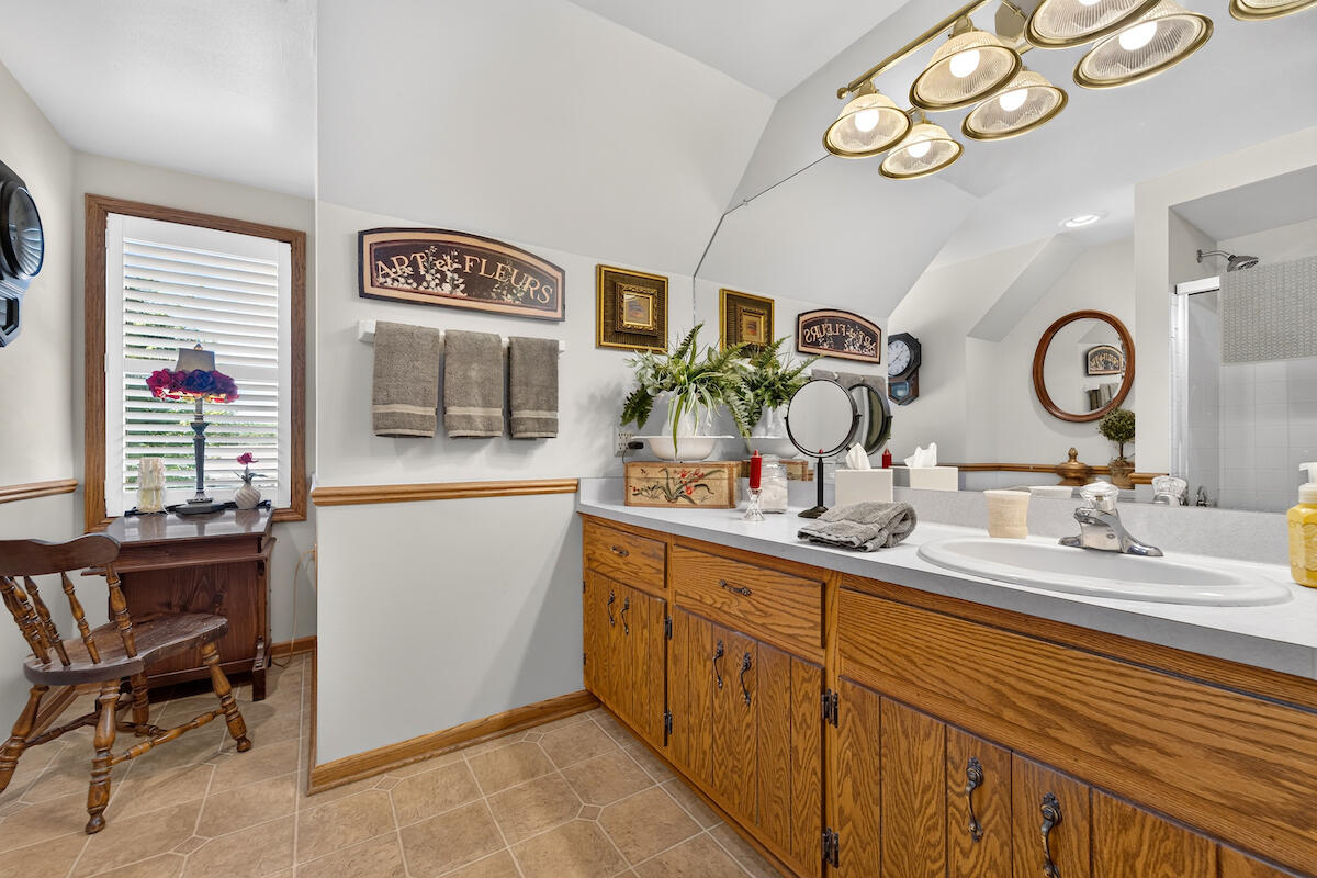 8419 110th Avenue Pleasant Prairie, WI 53158 - Photo 26 of 41 8419 Bath 2