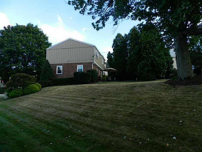 3525 Middleboro Road Castle Shannon, PA 15234 - Photo 24 of 25 Yard/Garden.