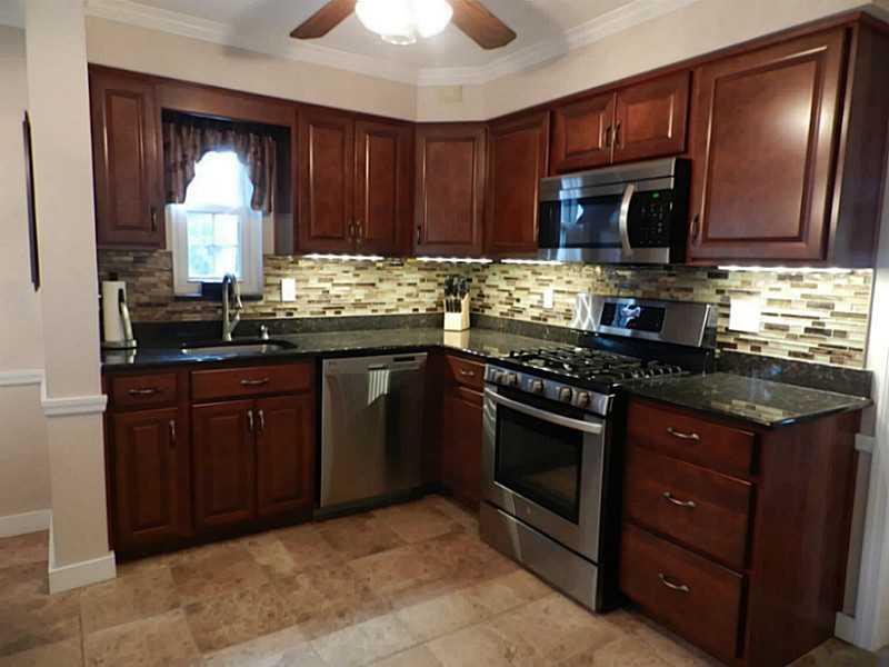 3525 Middleboro Road Castle Shannon, PA 15234 - Photo 4 of 25 Kitchen.