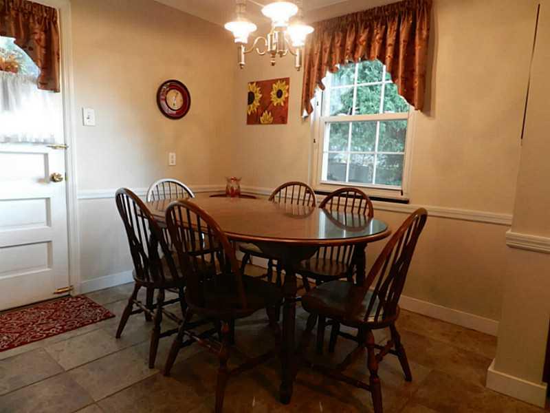 3525 Middleboro Road Castle Shannon, PA 15234 - Photo 5 of 25 Kitchen.