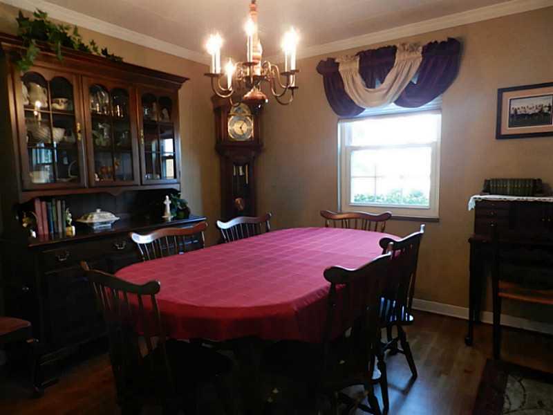 3525 Middleboro Road Castle Shannon, PA 15234 - Photo 8 of 25 Dining Room.