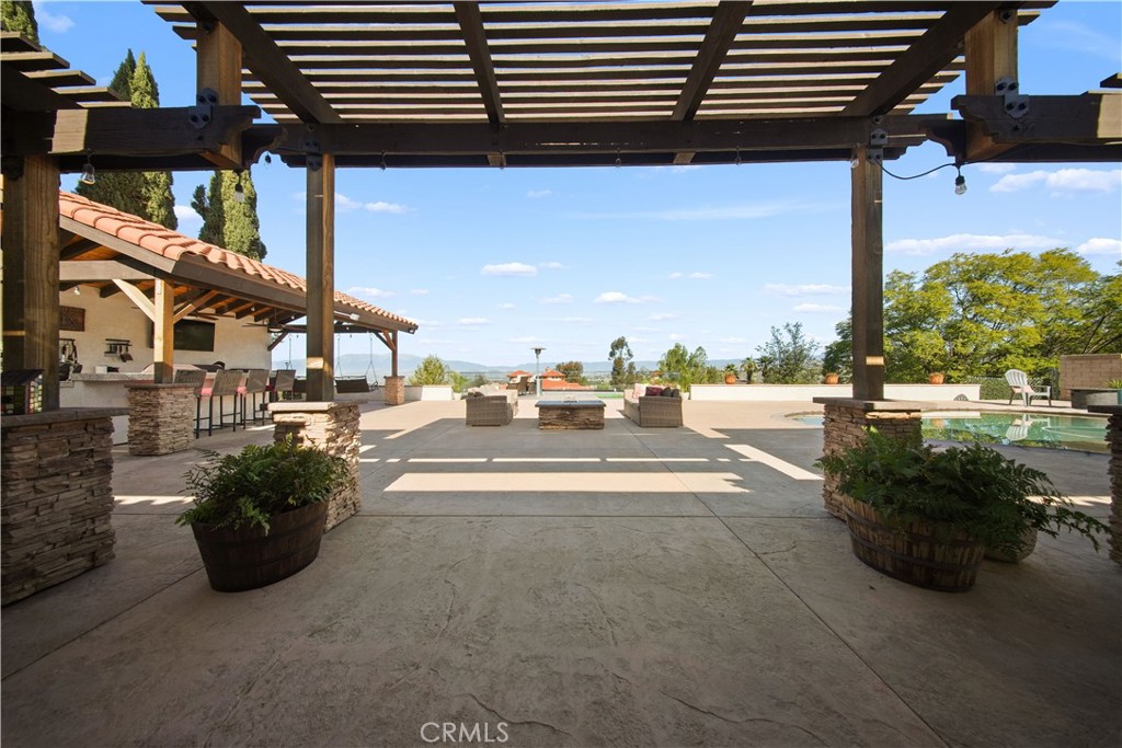 16524 Rancho Escondido Drive Riverside, CA 92506 - Photo 32 of 59