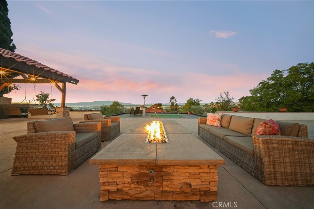 16524 Rancho Escondido Drive Riverside, CA 92506 - Photo 37 of 59