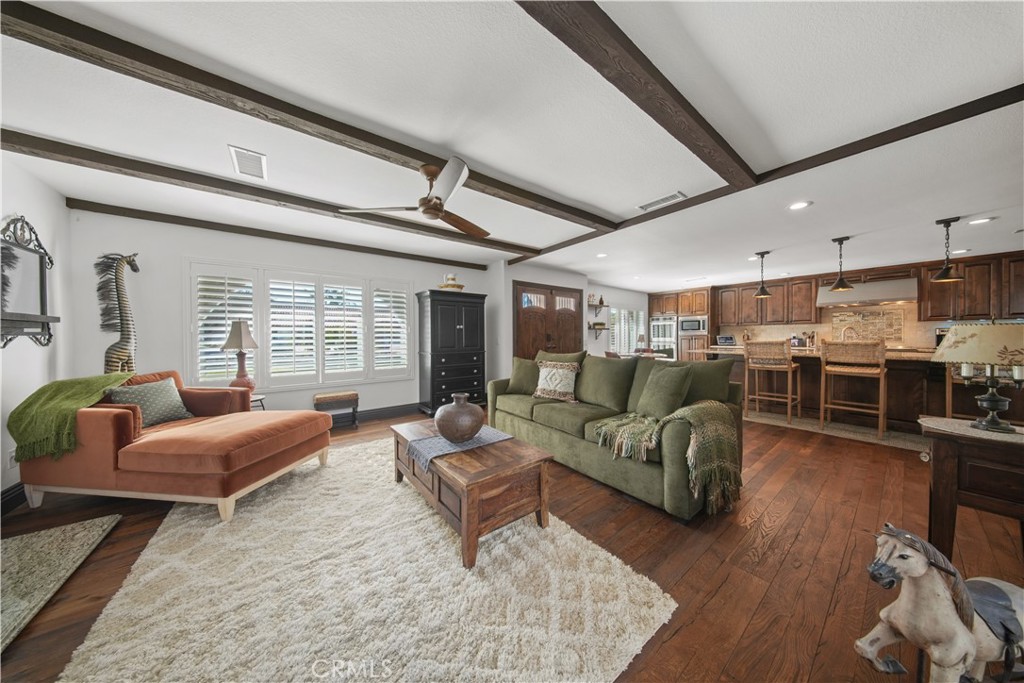 16524 Rancho Escondido Drive Riverside, CA 92506 - Photo 5 of 59