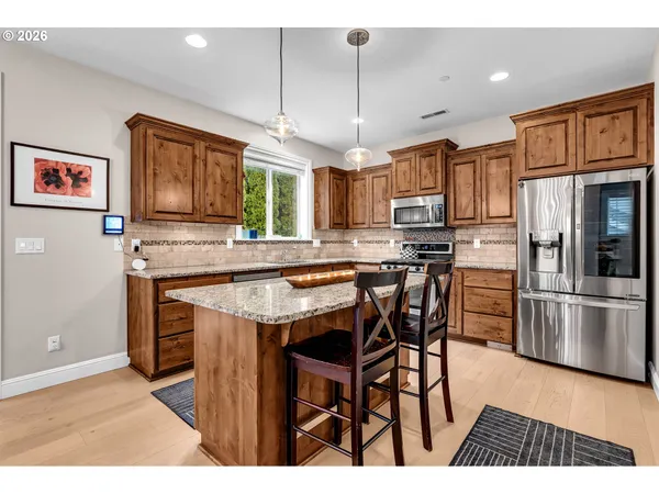 $830,000 | 845 Northwest Sacajawea Street, Camas, WA 98607