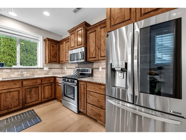 $830,000 | 845 Northwest Sacajawea Street, Camas, WA 98607