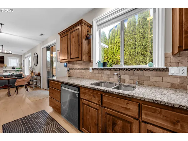 $830,000 | 845 Northwest Sacajawea Street, Camas, WA 98607