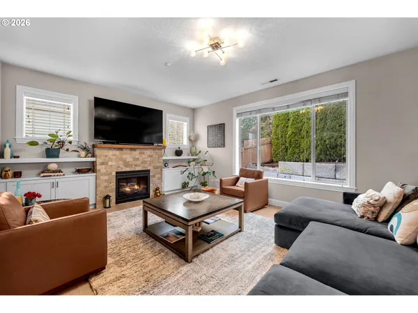 $830,000 | 845 Northwest Sacajawea Street, Camas, WA 98607