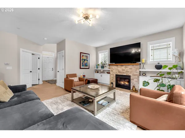 $830,000 | 845 Northwest Sacajawea Street, Camas, WA 98607