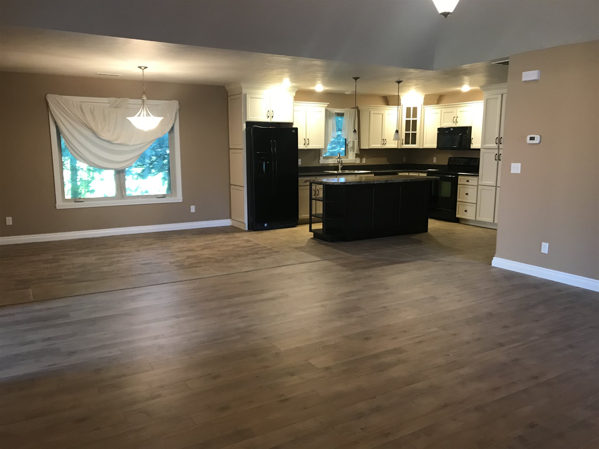 436 South Kluemper Road Jasper, IN 47546 - Photo 2 of 20 Gallery Image 2