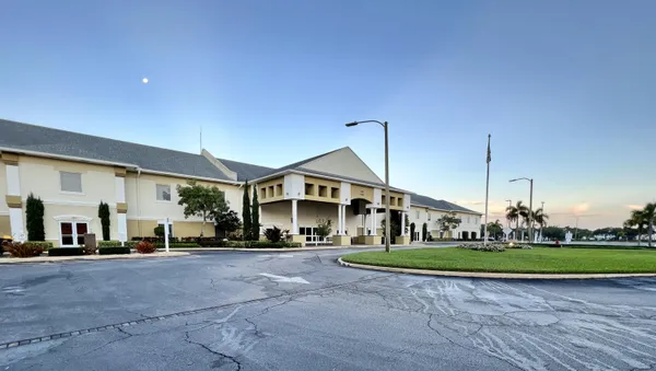 $1,200 | 180 Windsor East, West Palm Beach, FL 33417